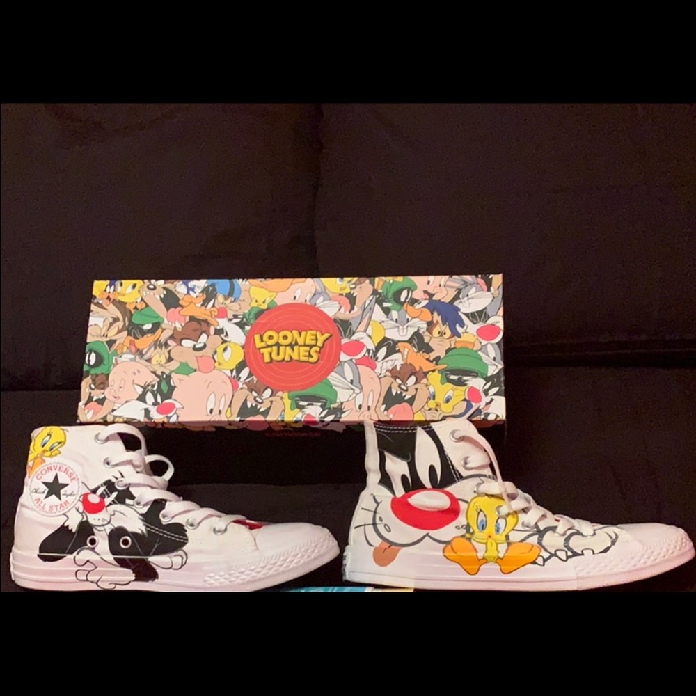 Converse Looney tunes
